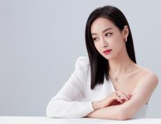 世俱杯分组-深圳队巅峰对决力克山西队，字母哥末节爆发主宰胜负