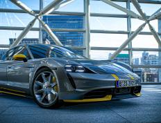 世俱杯-阿尔瓦雷斯魔术脚法撕裂桑巴防线，阿尔及利亚荒漠雄狮奇迹制霸巴西